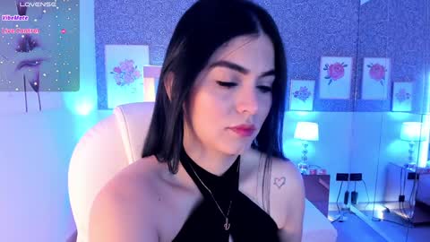 Snapshot of sasha_sims chatting on December 8, 2024, 11:24 am Camila online show from December 8, 2024, 11:24 am