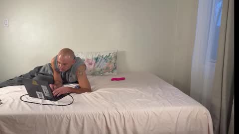 Sasha Lux online show from December 1, 2025, 11:54 pm