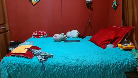 S A S H A R O S E online show from March 25, 2026, 11:49 am