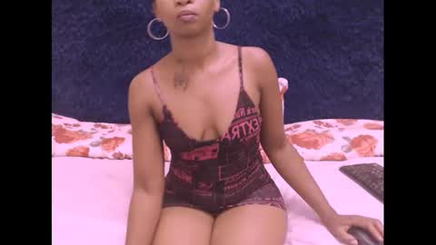 Snapshot of sasyylissaa chatting on December 9, 2024, 6:57 pm sasyylissaa online show from December 9, 2024, 6:57 pm