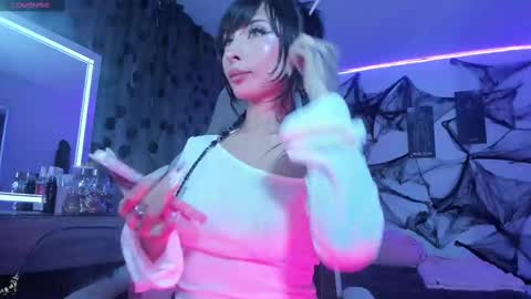 Snapshot of satanbabee_ chatting on October 3, 2025, 11:46 pm im expecting 300 thumbs up on my altar online show from October 3, 2025, 11:46 pm