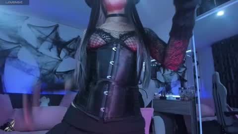 Snapshot of satanbabee_ chatting on October 11, 2025, 11:03 pm im expecting 300 thumbs up on my altar online show from October 11, 2025, 11:03 pm