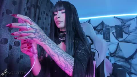 Snapshot of satanbabee_ chatting on October 29, 2025, 10:55 pm im expecting 300 thumbs up on my altar online show from October 29, 2025, 10:55 pm