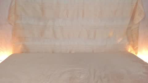 Snapshot of satimilf_ chatting on November 26, 2025, 11:28 pm Sati online show from November 26, 2025, 11:28 pm