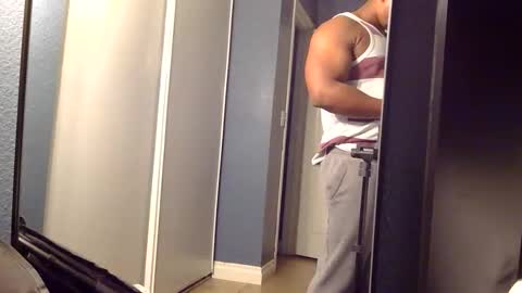 Snapshot of satisfaction01 chatting on November 16, 2025, 4:23 pm satisfaction01 online show from November 16, 2025, 4:23 pm