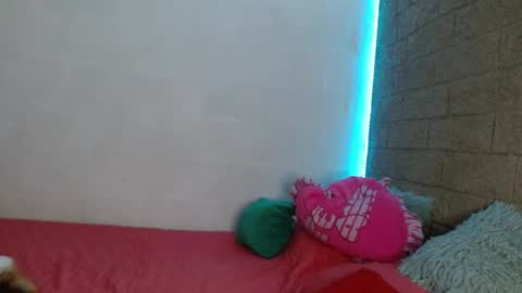 Snapshot of sativa_29 chatting on December 15, 2024, 7:10 pm Sativa online show from December 15, 2024, 7:10 pm