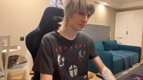 Satoshi online show from April 19, 2026, 9:17 pm