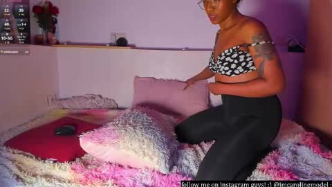 saturno_vibes online show from November 12, 2025, 9:53 am