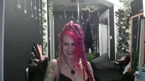 SaucySky online show from November 15, 2025, 7:10 pm