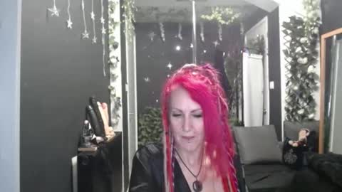 SaucySky online show from November 27, 2025, 10:06 am