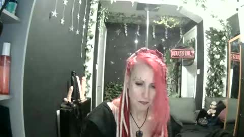 SaucySky online show from April 13, 2026, 9:31 pm