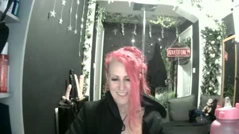 Snapshot of saucysky chatting on April 23, 2026, 10:56 pm SaucySky online show from April 23, 2026, 10:56 pm