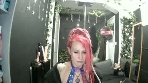 Snapshot of saucysky chatting on May 16, 2026, 7:45 pm SaucySky online show from May 16, 2026, 7:45 pm