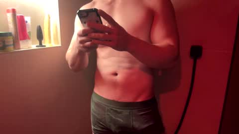 sausage_and_eggs online show from February 9, 2025, 1:03 pm