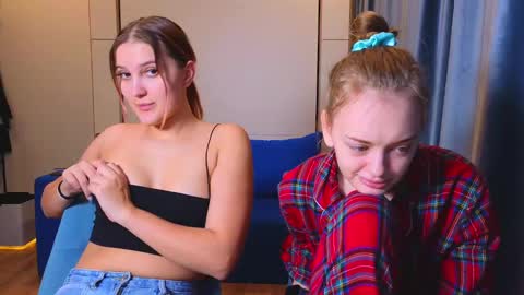 LUNA and ANNA    online show from December 30, 2024, 5:02 pm