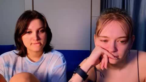 LUNA and ANNA    online show from September 15, 2025, 5:57 pm