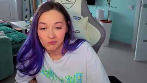 Ariel online show from April 16, 2026, 4:46 am