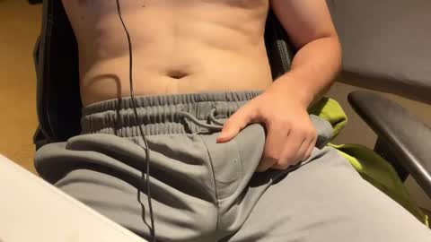 Snapshot of savagegerman chatting on November 17, 2025, 8:14 pm savagegerman online show from November 17, 2025, 8:14 pm