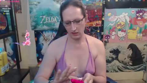 Snapshot of savanah_banana chatting on July 2, 2026, 9:26 am Savanah online show from July 2, 2026, 9:26 am