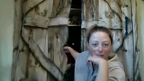 Snapshot of savannahlush chatting on November 13, 2025, 6:29 pm savannahlush online show from November 13, 2025, 6:29 pm