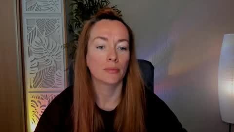 Snapshot of save_the_qween chatting on May 3, 2026, 7:25 am save the qween online show from May 3, 2026, 7:25 am