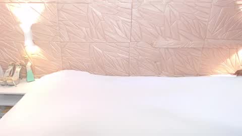 savory_pussy18 online show from March 3, 2025, 1:09 pm