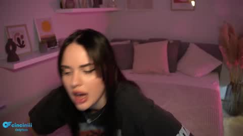 Naomi online show from February 11, 2025, 7:38 pm