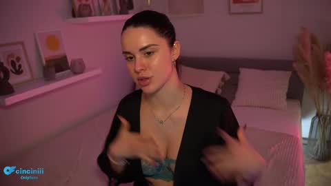 Naomi online show from February 26, 2025, 8:00 pm