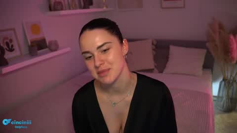 Naomi online show from February 27, 2025, 7:47 pm