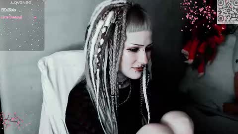 pronoun she. name Mary. age 21. online show from November 29, 2025, 1:36 pm