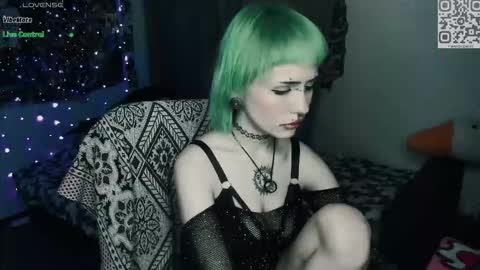 Snapshot of say_mary chatting on March 11, 2026, 11:22 pm pronoun she. name Mary. age 21. online show from March 11, 2026, 11:22 pm