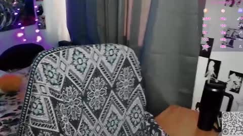 Snapshot of say_mary chatting on April 1, 2026, 2:58 pm pronoun she. name Mary. age 21. online show from April 1, 2026, 2:58 pm