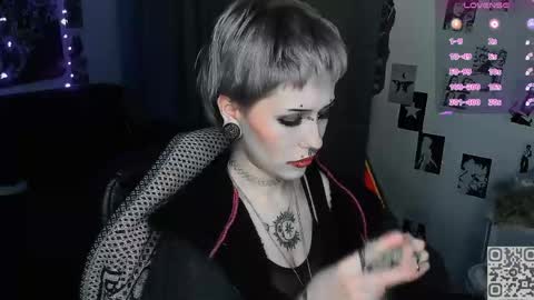 Snapshot of say_mary chatting on April 14, 2026, 7:53 pm pronoun she. name Mary. age 21. online show from April 14, 2026, 7:53 pm