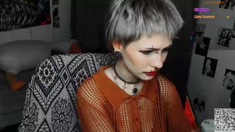 Snapshot of say_mary chatting on April 16, 2026, 12:11 am pronoun she. name Mary. age 21. online show from April 16, 2026, 12:11 am