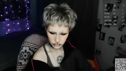 Snapshot of say_mary chatting on April 22, 2026, 9:49 pm pronoun she. name Mary. age 21. online show from April 22, 2026, 9:49 pm