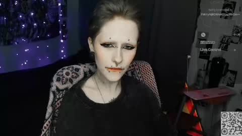 Snapshot of say_mary chatting on April 27, 2026, 6:39 pm pronoun she. name Mary. age 21. online show from April 27, 2026, 6:39 pm