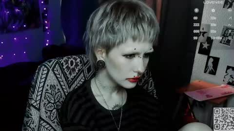 Snapshot of say_mary chatting on May 2, 2026, 3:17 pm pronoun she. name Mary. age 21. online show from May 2, 2026, 3:17 pm