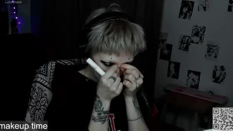 Snapshot of say_mary chatting on May 8, 2026, 7:08 pm pronoun she. name Mary. age 21. online show from May 8, 2026, 7:08 pm