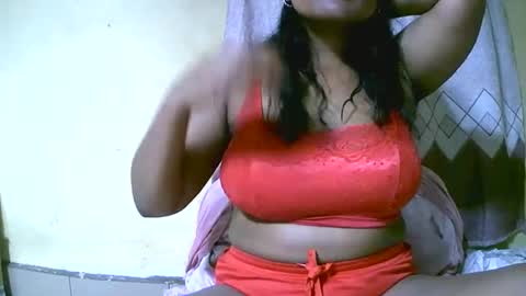 saylla1 online show from November 9, 2025, 6:50 pm