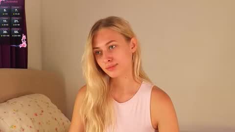 Hello guys our name is Emily Nicole Alice. We are very funny and love to spend time well online show from September 11, 2025, 5:13 pm