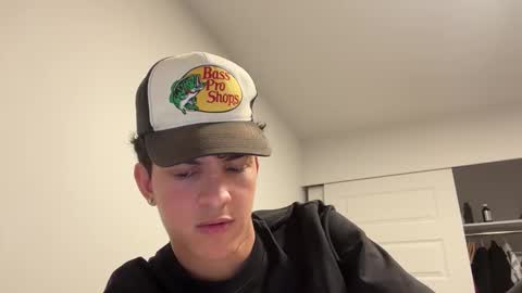 sbouchikh03 online show from January 12, 2026, 5:01 am