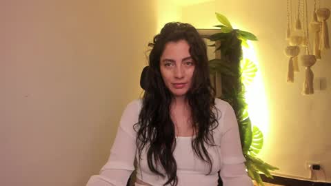 Venus online show from January 3, 2025, 1:47 pm