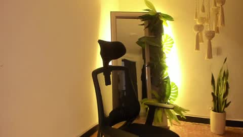 Venus online show from January 21, 2025, 6:02 pm