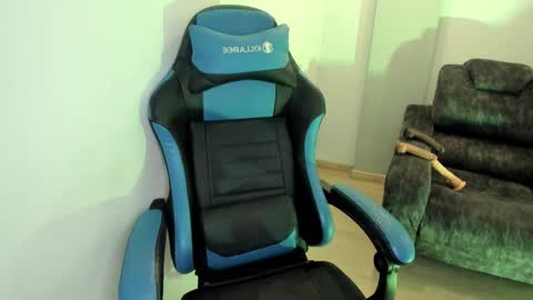 Snapshot of scarbadgirl_ chatting on October 26, 2025, 3:12 am scarbadgirl_ online show from October 26, 2025, 3:12 am