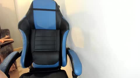 Snapshot of scarbadgirl_ chatting on November 24, 2025, 3:28 am scarbadgirl_ online show from November 24, 2025, 3:28 am