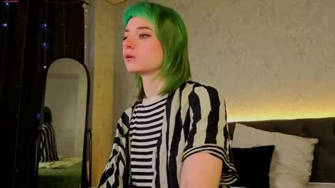 Emmy online show from April 4, 2026, 1:04 am