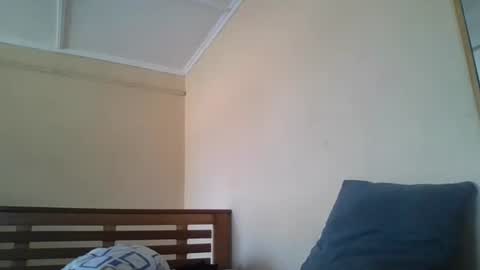 scarlet_25142359 online show from October 20, 2025, 9:43 am