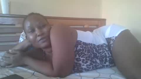 scarlet_25142359 online show from November 8, 2025, 1:11 pm