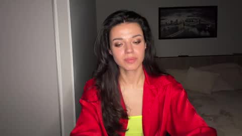 Sophie online show from May 21, 2026, 7:04 am