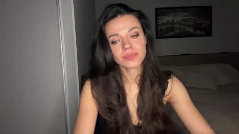 Sophie online show from June 5, 2026, 7:14 am